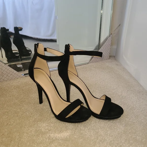 Charlotte Russe Black Strappy Heels - Picture 7 of 8